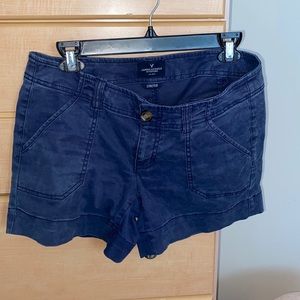 American eagle, stretch shorts size 8 like new!